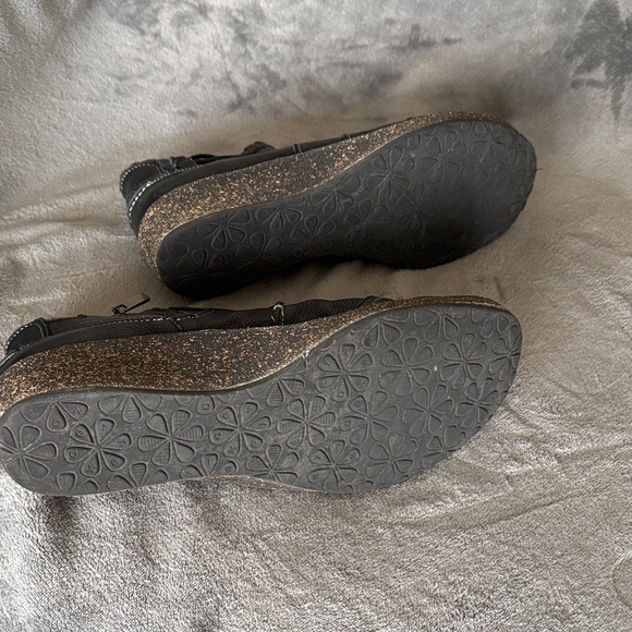 Aetrex Tessa Ankle Boots with Knit Granola Hiking Utility Bohemian Grandma Sz10 - Picture 7 of 7